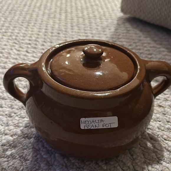 medalta Other - Medalta vintage bean pot/dutch oven 2  quart handmade